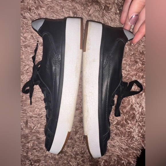 Kizik Black Leather slip on Sneakers M 6 W 7.5 comfort shoe casual athleisure - Picture 4 of 6